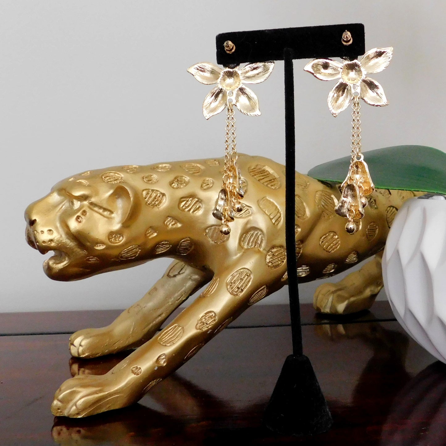 Gold and Pink Crystal Flower Stuf Earring with Dangling Bells Fashion Jewelry