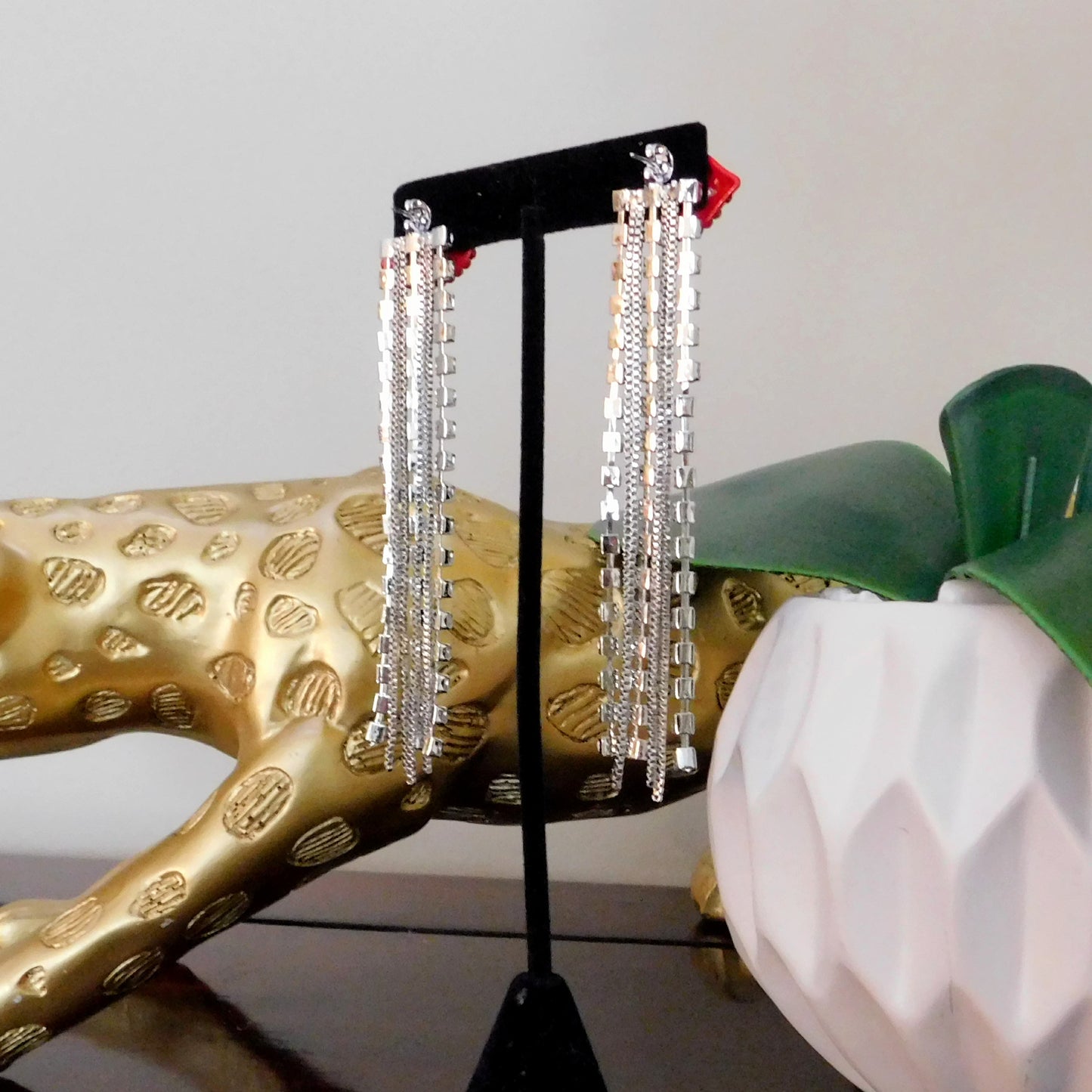 Red Rhinestone Lip Kiss Tassel Drop Stud Earrings